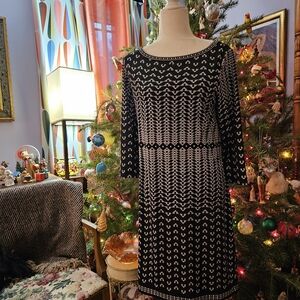 Max Studio Black and White Long Sleeve Dress